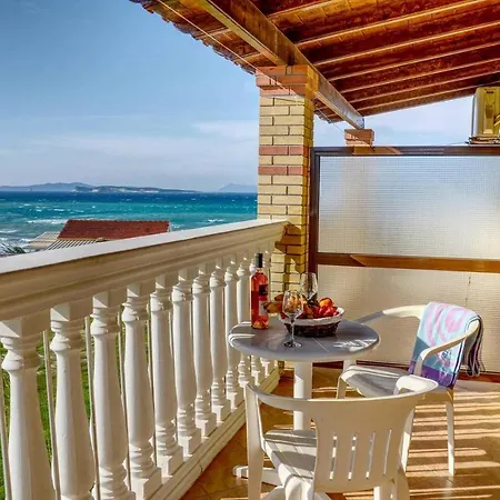 Sea & Sun View *