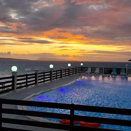 Sea & Sun View